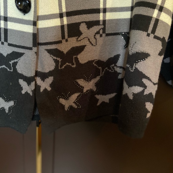 Black & Grey Checked Jacket - Picture 5 of 7